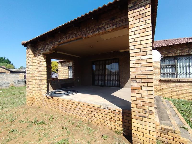 4 Bedroom Property for Sale in Vaalpark Free State